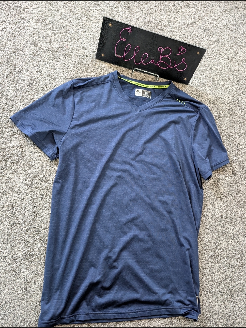 Euc RBX Men’s Navy V-Neck Athletic Tee with Lime Accent L
